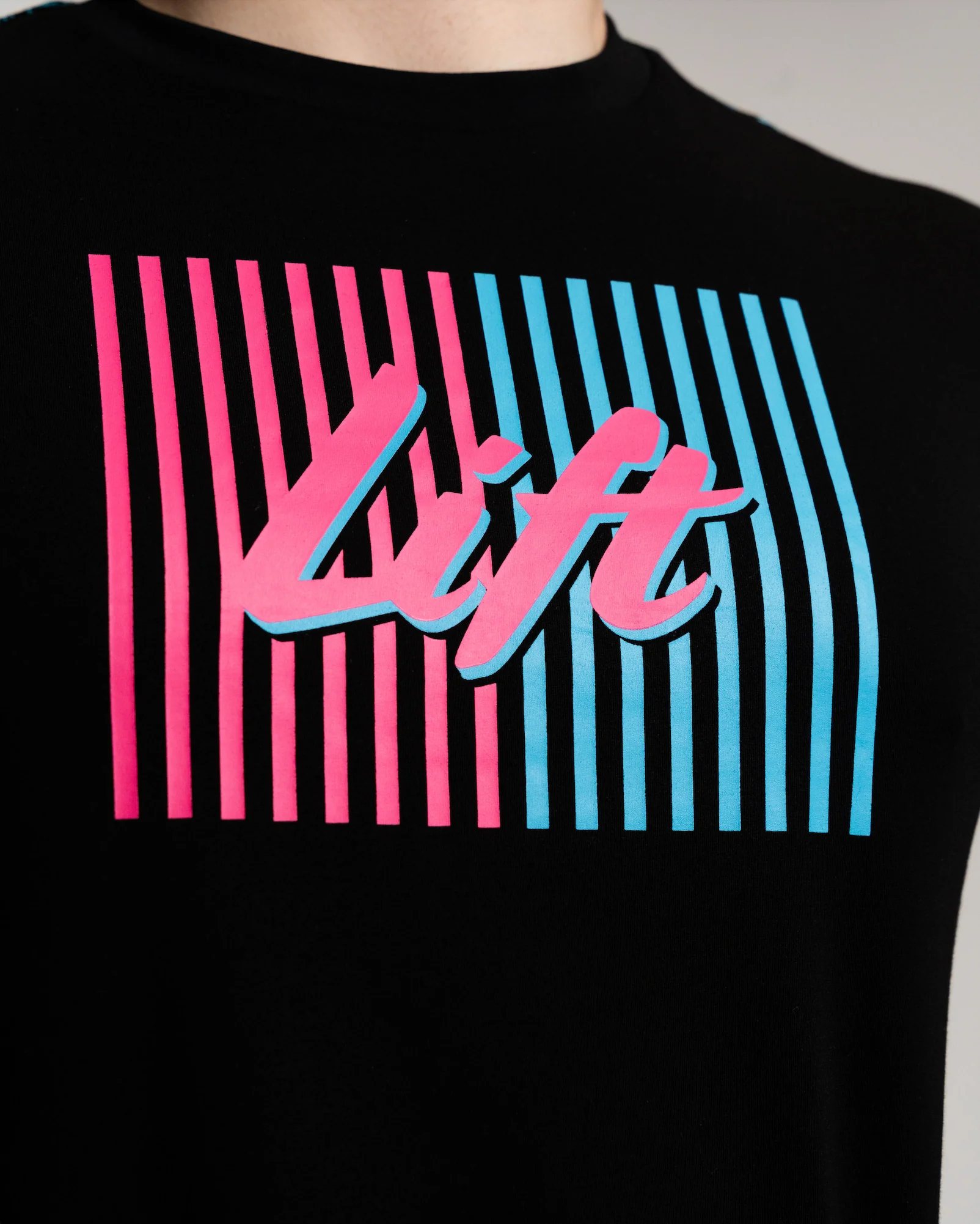 High Vibes True-Fit Bar Grip Men's Shirt - Image 3
