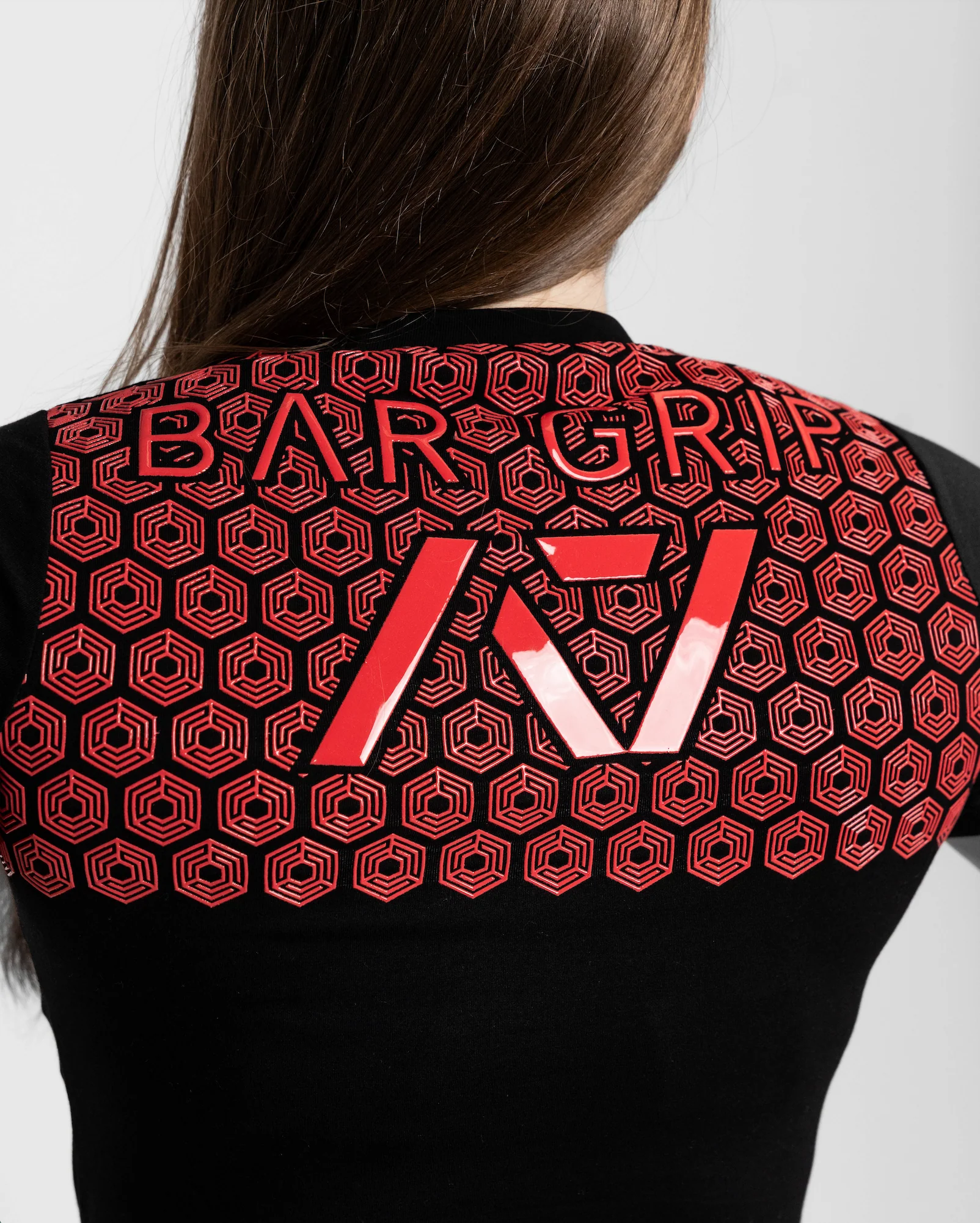 Kinetic True-Fit Women's Bar Grip Shirt - Red Dawn - Image 4