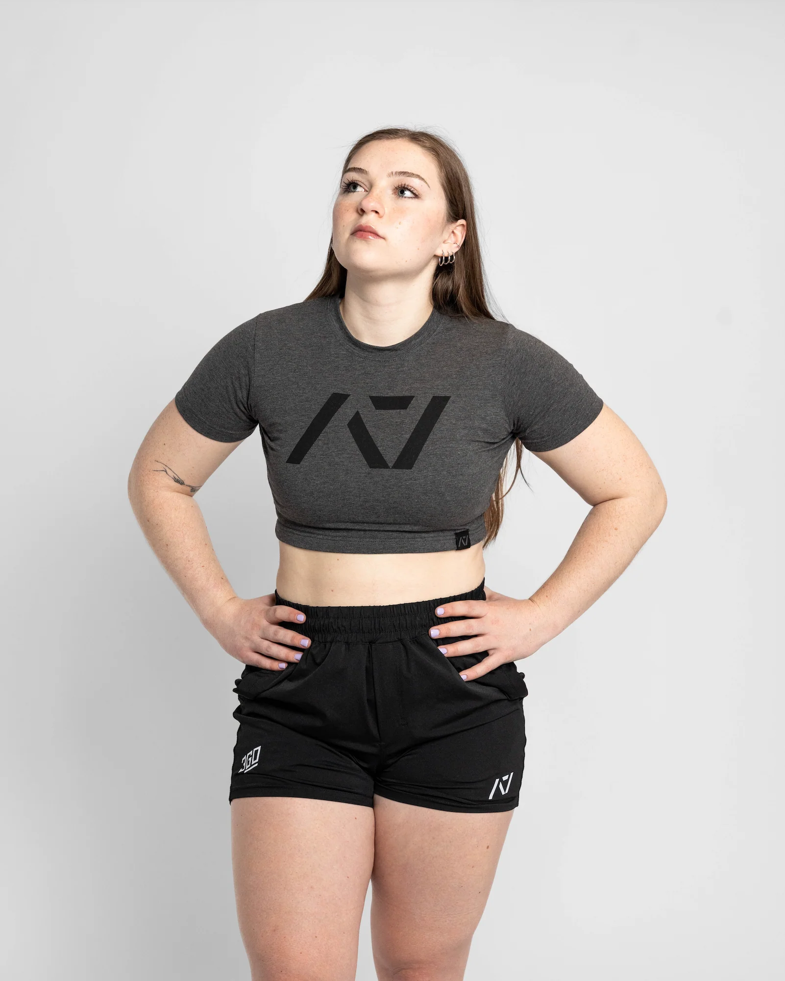 Timeless True-Fit Women's Bar Grip Crop - Charcoal
