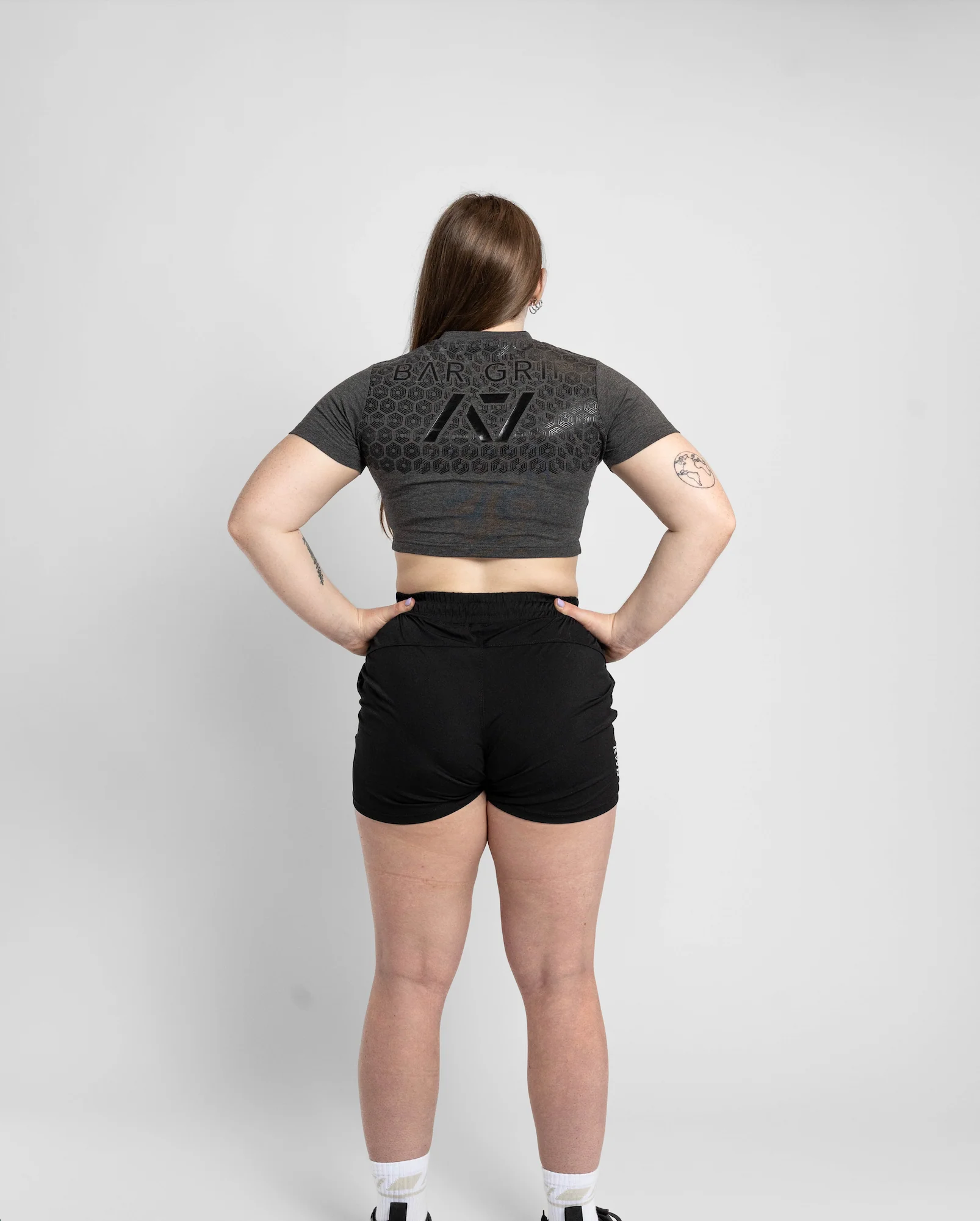 Timeless True-Fit Women's Bar Grip Crop - Charcoal - Image 5